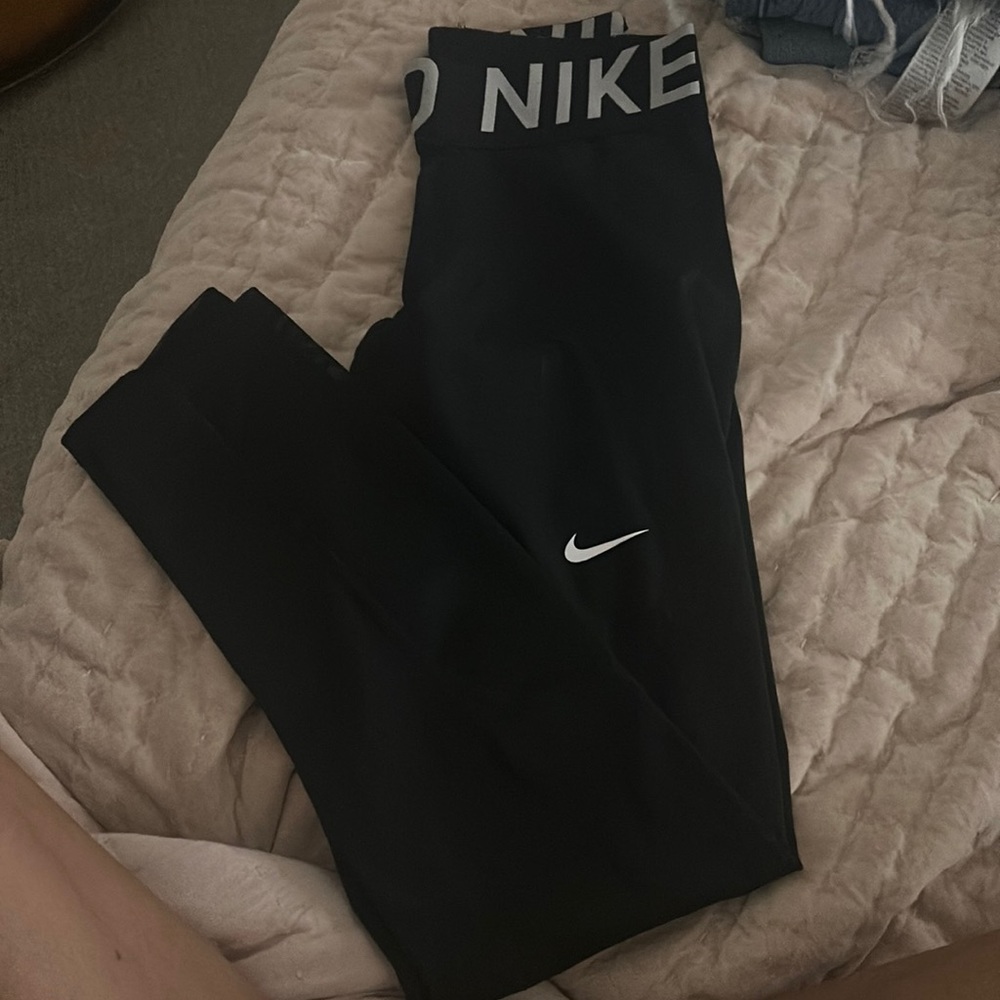 black nike pro leggings